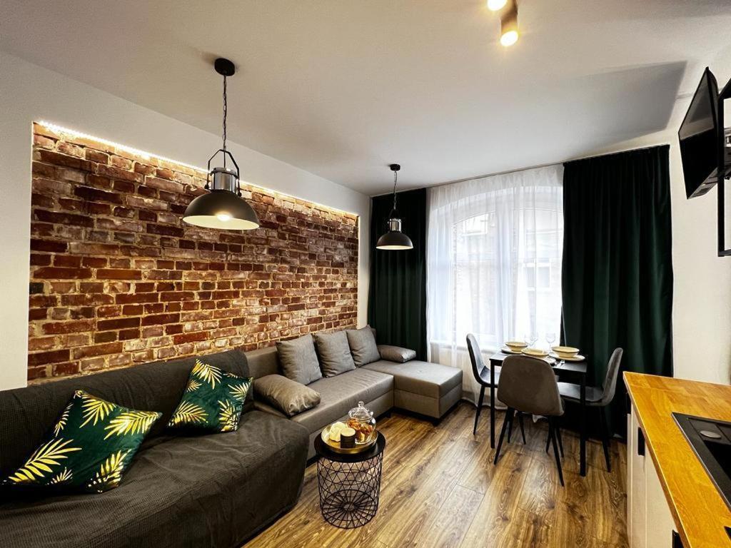 Kosciuszki Cozy Apartments Centrum คาโตวีตเซ ภายนอก รูปภาพ