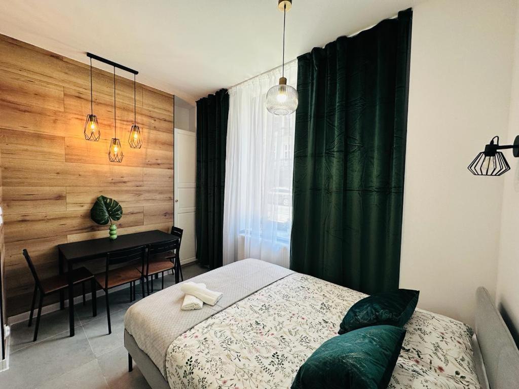 Kosciuszki Cozy Apartments Centrum คาโตวีตเซ ภายนอก รูปภาพ