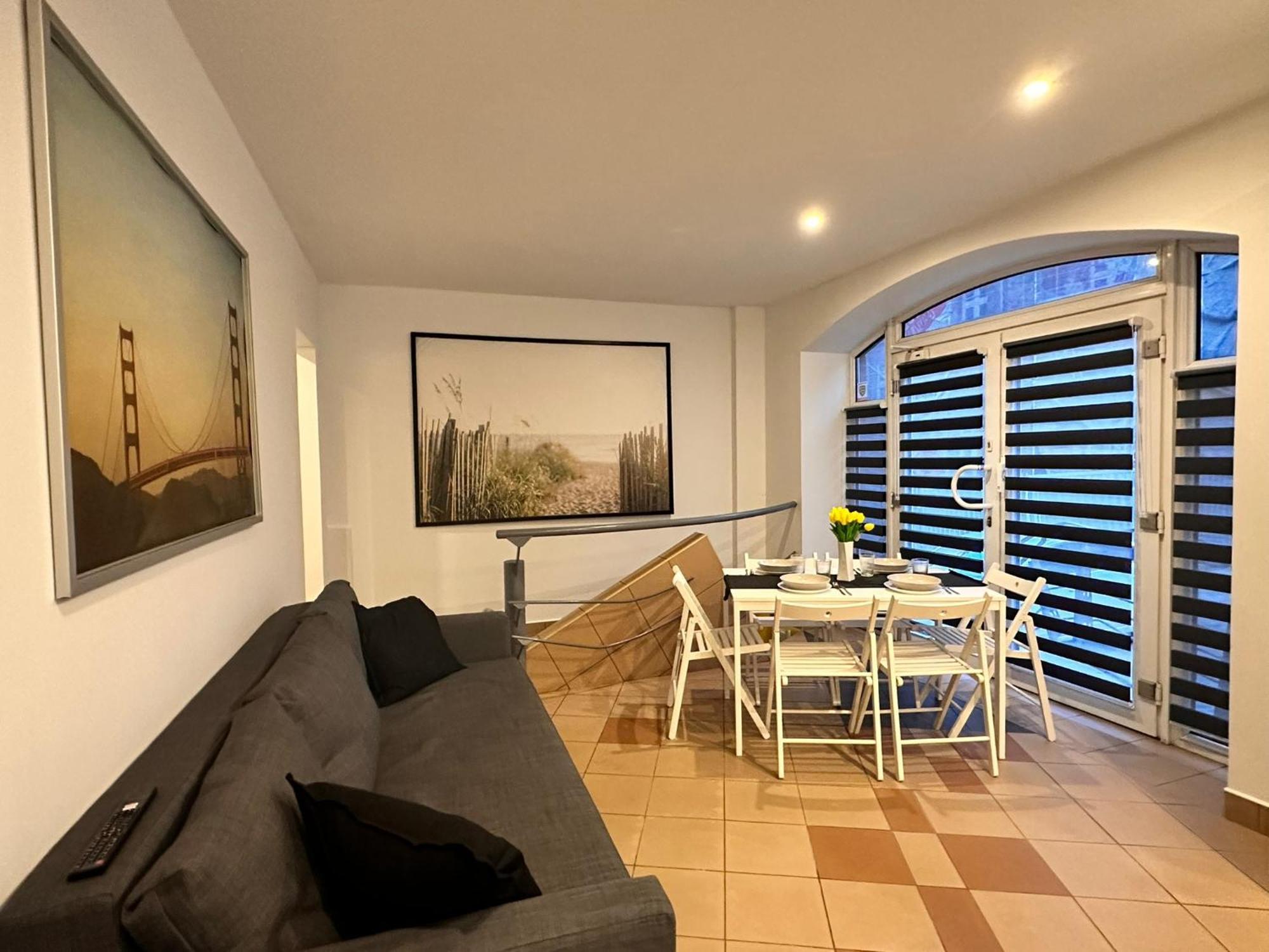 Kosciuszki Cozy Apartments Centrum คาโตวีตเซ ภายนอก รูปภาพ